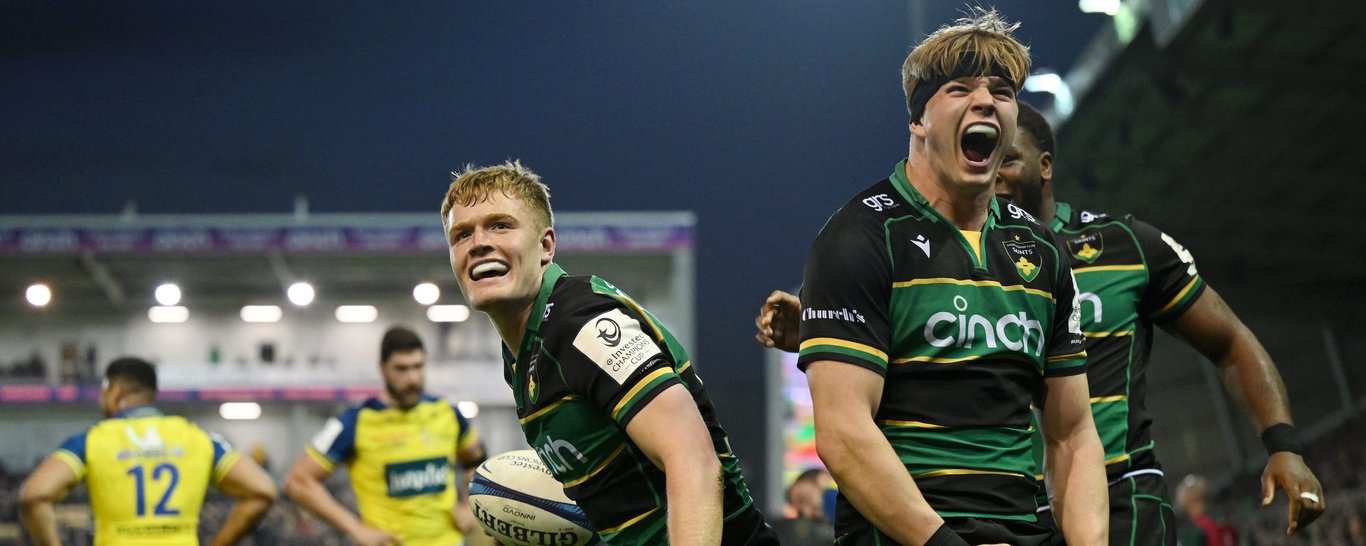 Northampton Saints celebrate scoring against Clermont Auvergne